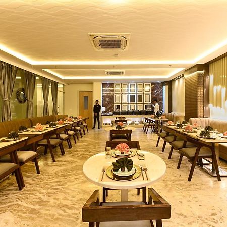 Hotel Avalon Palms Agra Agra  Dış mekan fotoğraf
