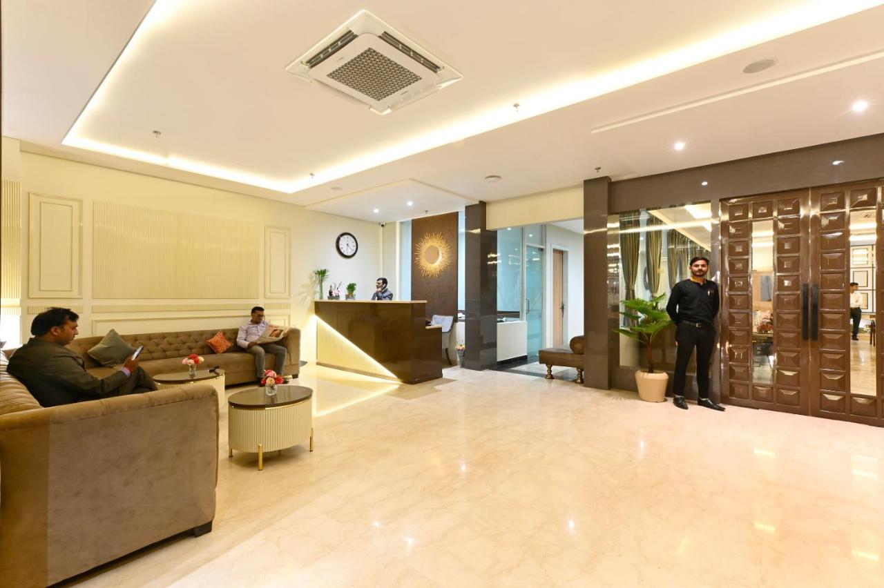 Hotel Avalon Palms Agra Agra  Dış mekan fotoğraf