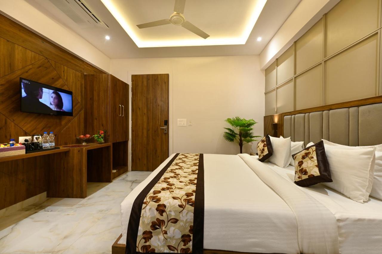 Hotel Avalon Palms Agra Agra  Dış mekan fotoğraf
